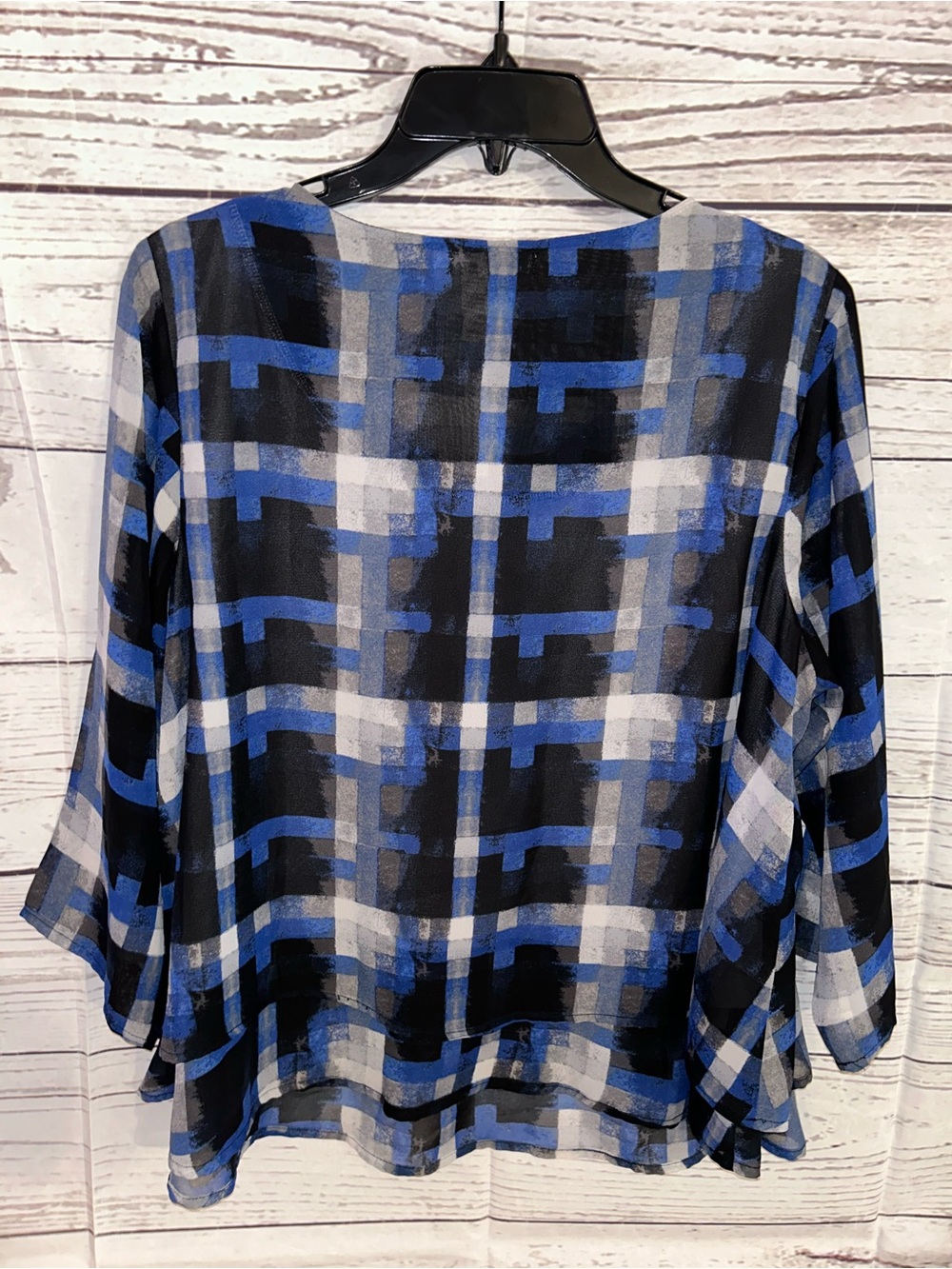 Patterned top - Picture 3 of 3